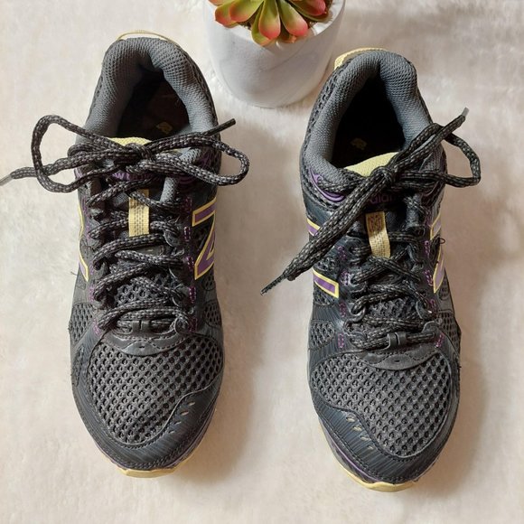 New Balance Womens Gray Purple Yellow Running Sneaker - Size 6 - Picture 3 of 9